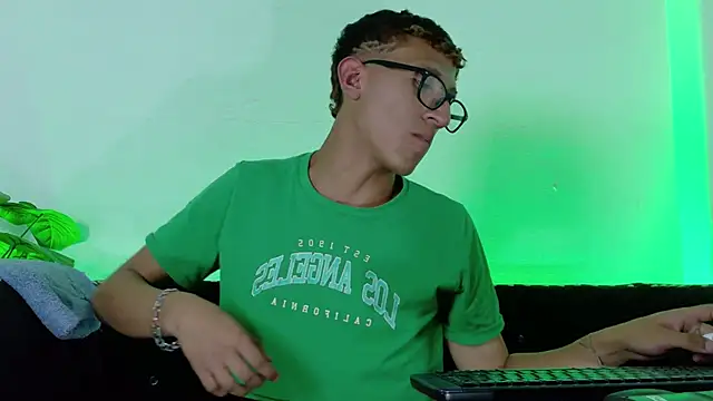 Damian nix online show from 04-14-26, 05:24