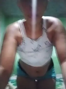 YuliBrayan online show from 06-25-26, 08:57