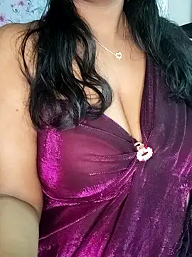 Snapshot of Mayuri-hot chatting on 04-25-26, 06:05 Mayuri-hot online show from 04-25-26, 06:05