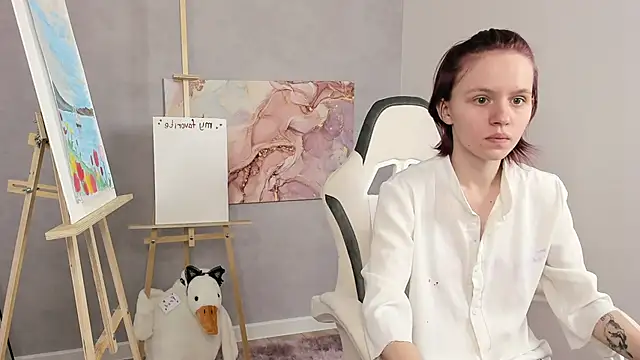 Snapshot of Milena_Milyan chatting on 05-17-26, 01:14 Milena Milyan online show from 05-17-26, 01:14