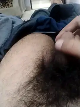 hotguy69143 online show from 04-12-26, 12:21