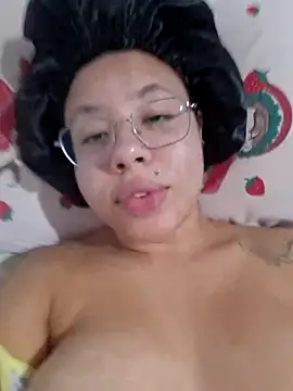 Snapshot of cathcathlai chatting on 04-14-26, 03:23 cathcathlai online show from 04-14-26, 03:23
