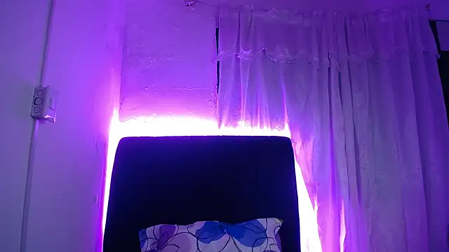 daira2006 online show from 04-15-26, 03:02