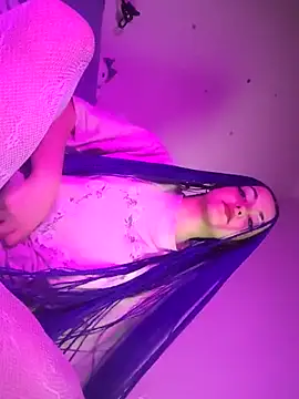 SofiaKitten online show from 04-12-26, 10:04