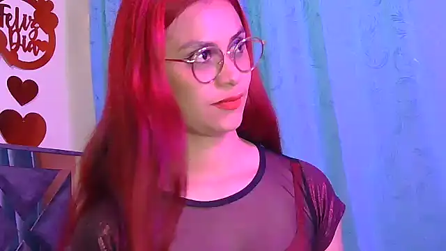 Snapshot of tinny_emiily chatting on 06-11-26, 04:10 tinny emiily online show from 06-11-26, 04:10