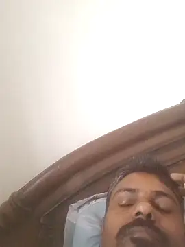 Snapshot of sk022 chatting on 05-11-26, 03:34 sk022 online show from 05-11-26, 03:34