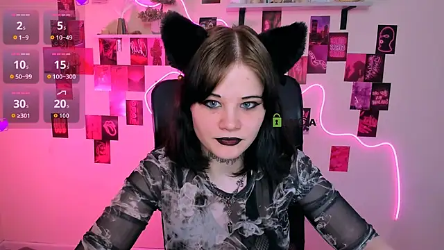nikki kiss  online show from 05-22-26, 10:21