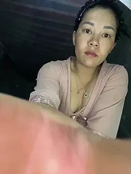 daisy-yeu online show from 04-13-26, 02:22