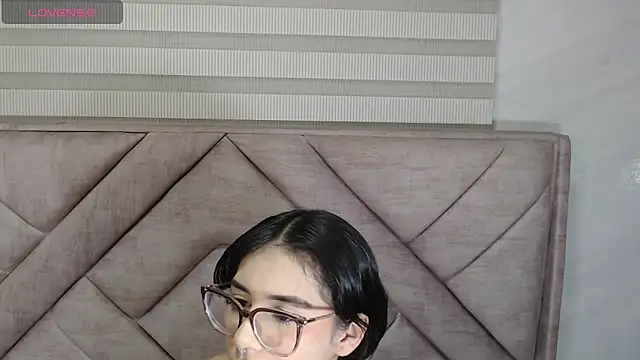 Snapshot of Victorycat_v chatting on 05-31-26, 03:36 Victorycat v online show from 05-31-26, 03:36