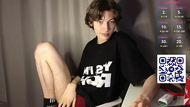 Snapshot of swaggenjoyer chatting on 06-19-26, 10:02 swaggenjoyer online show from 06-19-26, 10:02