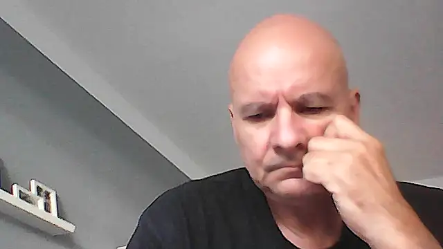 Snapshot of mannohmann5 chatting on 08-03-26, 09:37 mannohmann5 online show from 08-03-26, 09:37