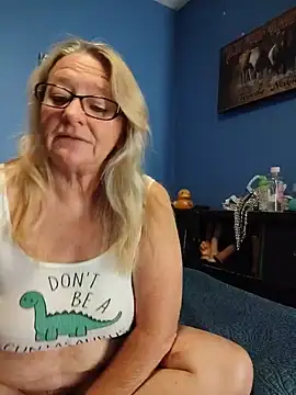 Snapshot of RavensLove chatting on 06-06-26, 11:31 RavensLove online show from 06-06-26, 11:31
