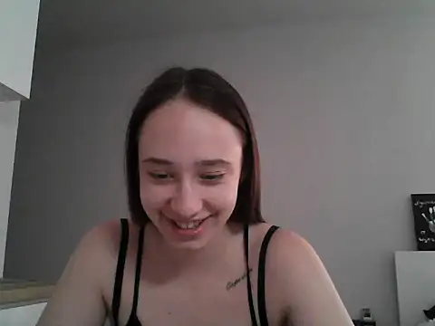 Snapshot of DarkMirel chatting on 06-20-26, 04:54 DarkMirel online show from 06-20-26, 04:54