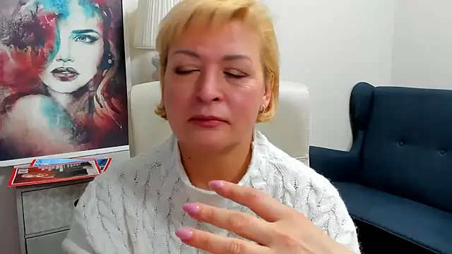 luna xfantasy online show from 04-14-26, 07:03