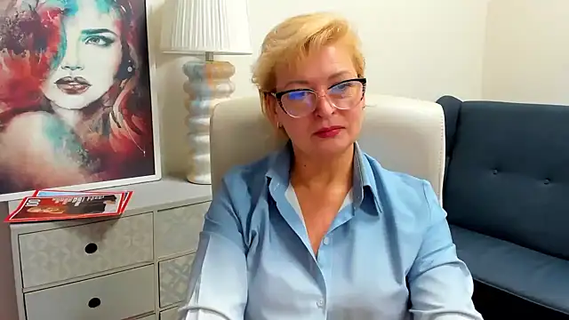 luna xfantasy online show from 04-15-26, 06:31