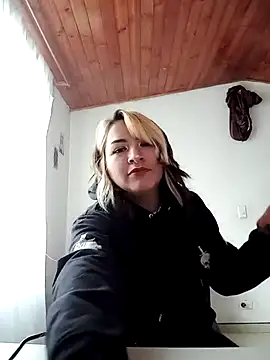 HannaJonnes  online show from 04-17-26, 01:03