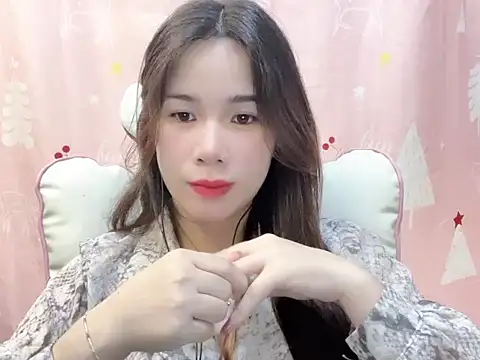 Snapshot of Luna3579 chatting on 04-27-26, 04:21 Luna3579 online show from 04-27-26, 04:21