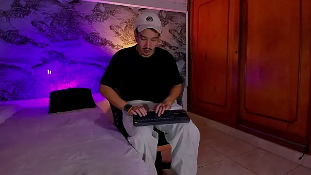 Iam OttoAndrew online show from 05-27-26, 04:53
