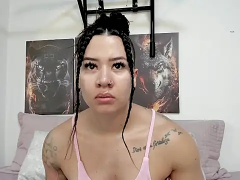 Snapshot of AngelMartinss chatting on 05-23-26, 11:47 AngelMartinss online show from 05-23-26, 11:47