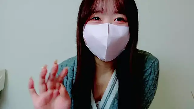 Yuyu xoxo online show from 04-18-26, 05:44