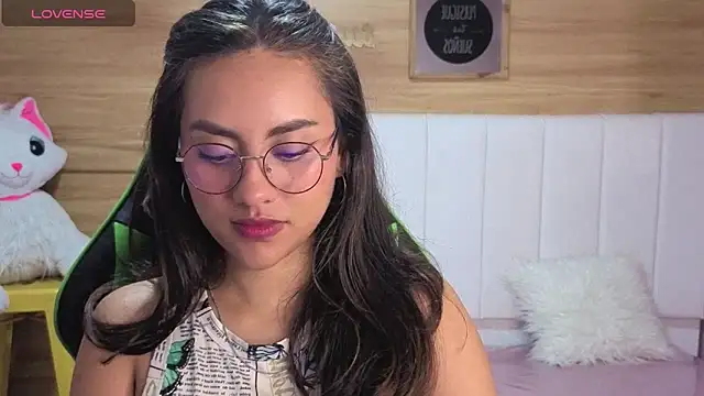 Snapshot of grecia_soler_a chatting on 05-09-26, 01:05 grecia soler a online show from 05-09-26, 01:05