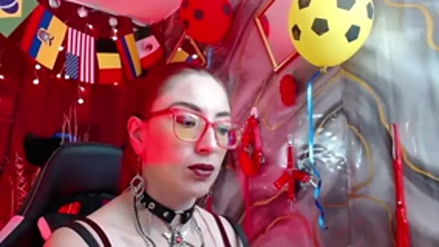 Queenscarlettsecret online show from 07-16-26, 01:06