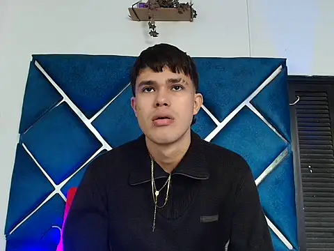 EdwinBoys online show from 05-04-26, 01:51