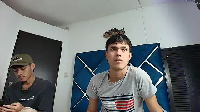 EdwinBoys online show from 05-26-26, 01:18