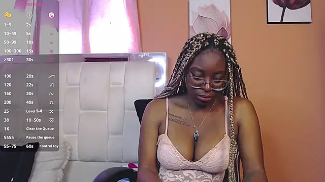 Snapshot of Candy_Williamss chatting on 04-21-26, 07:39 Candy Williamss online show from 04-21-26, 07:39