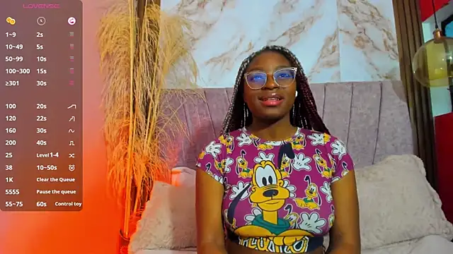 Snapshot of Candy_Williamss chatting on 05-22-26, 08:03 Candy Williamss online show from 05-22-26, 08:03