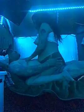 Blackwidow96 online show from 04-16-26, 08:48