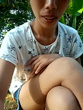 Snapshot of Elena_Mia chatting on 07-13-26, 10:40 Elena Mia online show from 07-13-26, 10:40