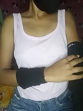 Snapshot of Rashmika__Rouni chatting on 05-11-26, 08:50 Rashmika Rouni online show from 05-11-26, 08:50