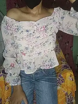Snapshot of Rashmika__Rouni chatting on 05-19-26, 07:31 Rashmika Rouni online show from 05-19-26, 07:31