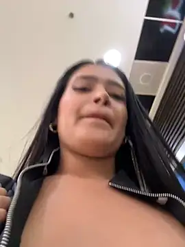 Sara fun online show from 01-15-25, 07:34