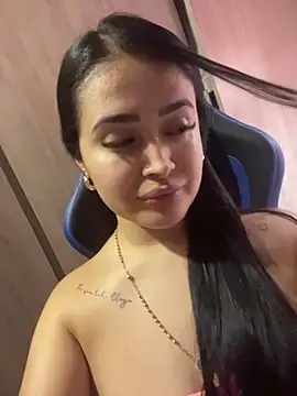 Sara fun online show from 11-12-25, 03:40