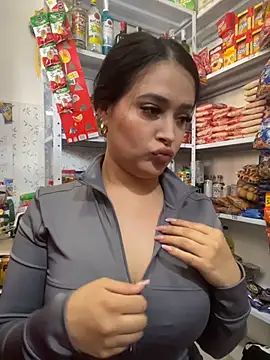 Sara fun online show from 02-26-26, 08:19