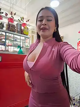 Snapshot of Sara_fun chatting on 06-21-26, 05:15 Sara fun online show from 06-21-26, 05:15