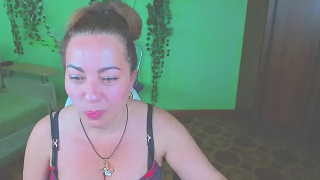 Zoe Zephyr online show from 06-25-26, 06:18
