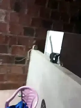  - - putinha - - online show from 04-17-26, 09:40