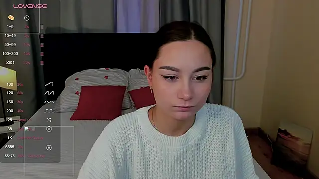 Snapshot of AndreaJohnsons chatting on 06-15-26, 08:05 AndreaJohnsons online show from 06-15-26, 08:05