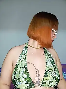 Curves Nina online show from 07-10-26, 01:10