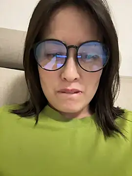 Snapshot of Faye-baby chatting on 05-07-26, 03:17 Faye-baby online show from 05-07-26, 03:17