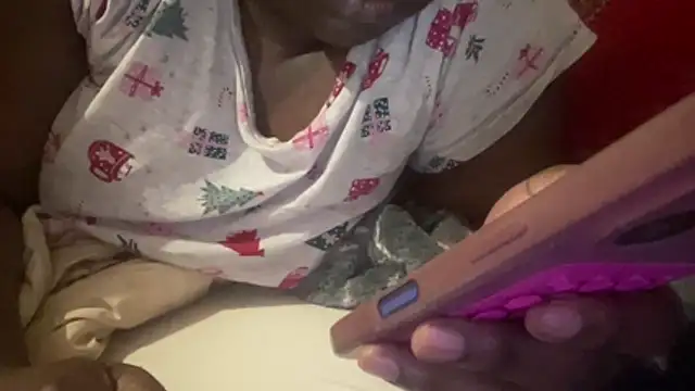 EbonyTheBrattt online show from 04-21-26, 10:45