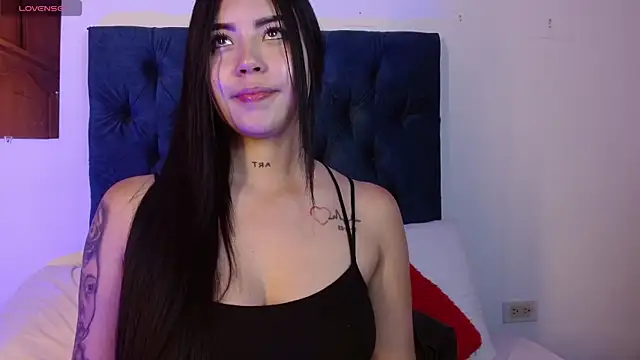 Aurora monroee online show from 04-17-26, 11:46