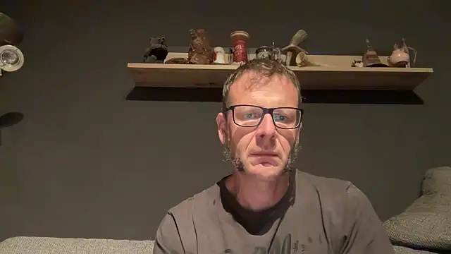 Snapshot of o_florian_o1 chatting on 06-16-26, 08:11 o florian o1 online show from 06-16-26, 08:11