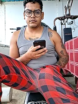 Snapshot of Saul_88 chatting on 05-14-26, 07:09 Saul 88 online show from 05-14-26, 07:09