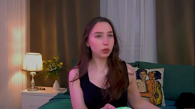 Snapshot of Suzaneey chatting on 07-19-26, 07:17 Suzaneey online show from 07-19-26, 07:17