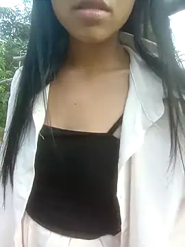 Snapshot of lelenana chatting on 05-25-26, 11:11 lelenana online show from 05-25-26, 11:11