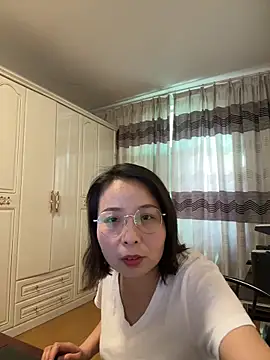 Snapshot of lisha521 chatting on 06-05-26, 01:01 lisha521 online show from 06-05-26, 01:01